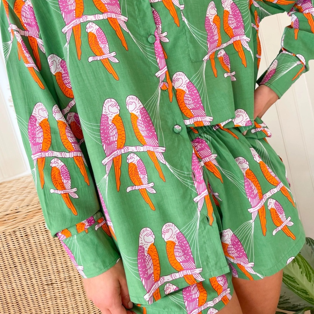 Green Parrot-Print Button Down Shirt - Women